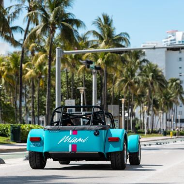 Welcome to Miami…☀️

Followin…